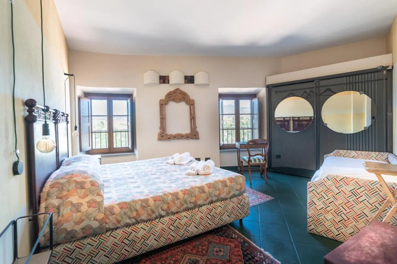 Hotel Della Fortezza Sorano 3*,